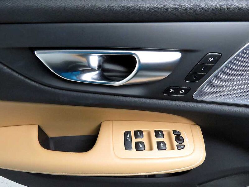 Volvo  Ultra, B5 마일드 하이브리드, 가솔린, 브라이트
