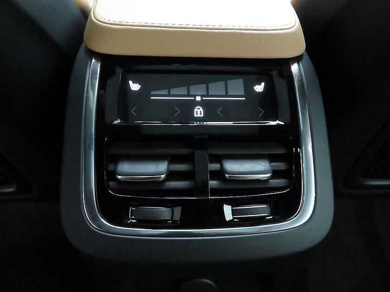Volvo Recharge Ultimate, T8 AWD 플러그-인 하이브리드, 전기/가솔린, 브라이트, 7 좌석
