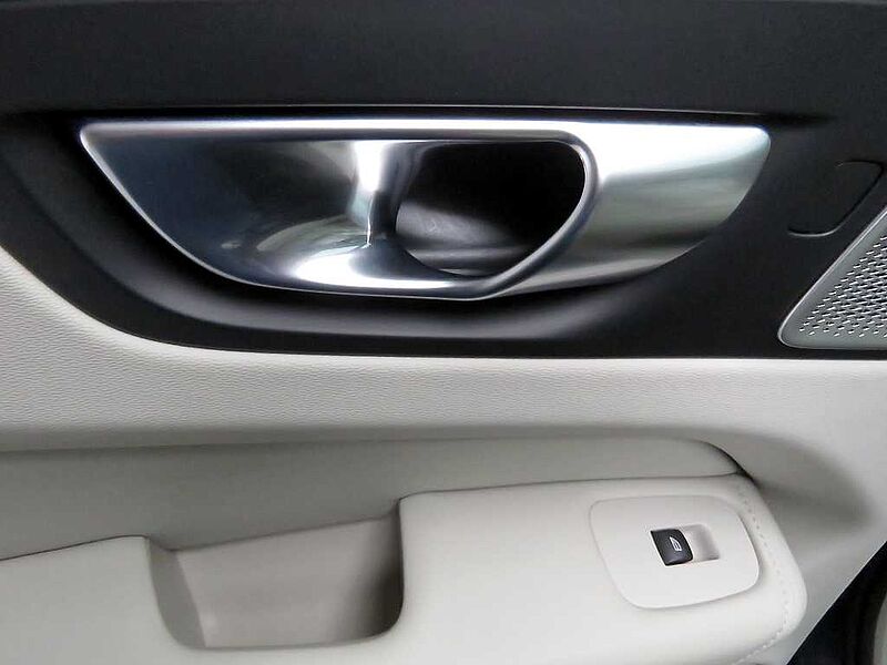 Volvo Ultra, B5 AWD 마일드 하이브리드, 가솔린, 브라이트