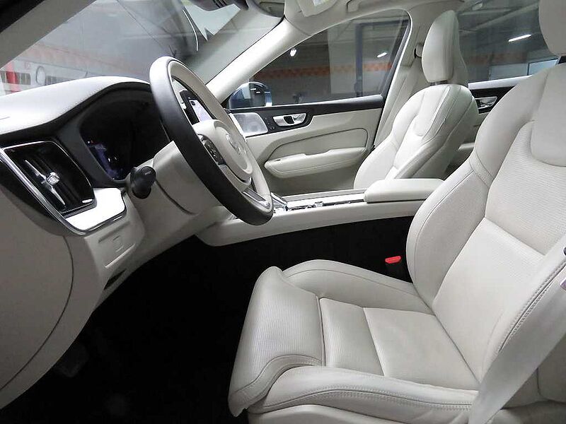 Volvo Ultra, B5 AWD 마일드 하이브리드, 가솔린, 브라이트