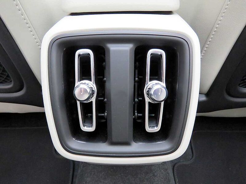 Volvo  Ultra, B4 AWD 마일드 하이브리드, 가솔린, 브라이트