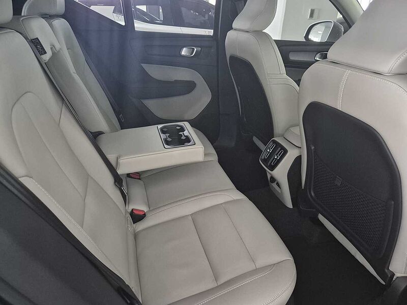Volvo  Ultra, B4 AWD 마일드 하이브리드, 가솔린, 브라이트