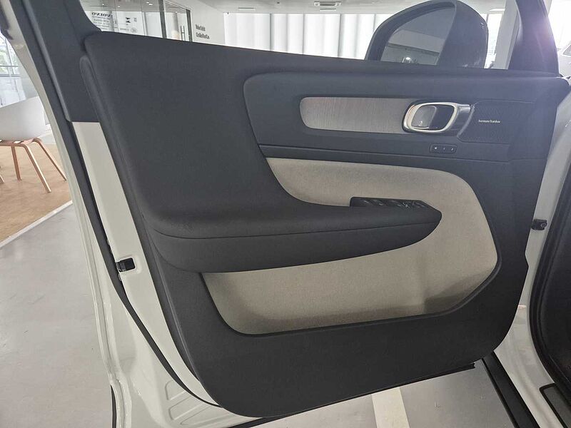 Volvo  Ultra, B4 AWD 마일드 하이브리드, 가솔린, 브라이트