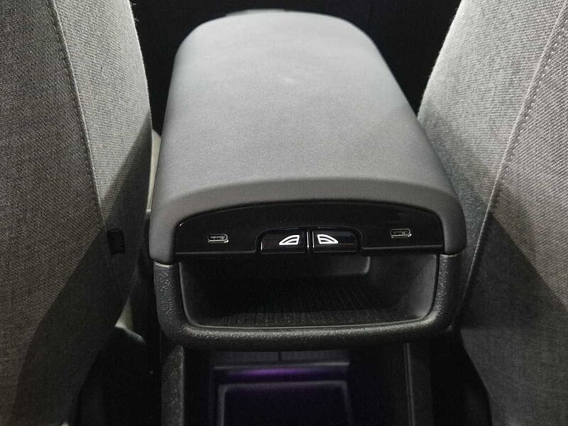 Volvo  Ultra, Single Motor Extended Range, 전기