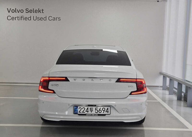 Volvo  Plus, B5 마일드 하이브리드, 가솔린