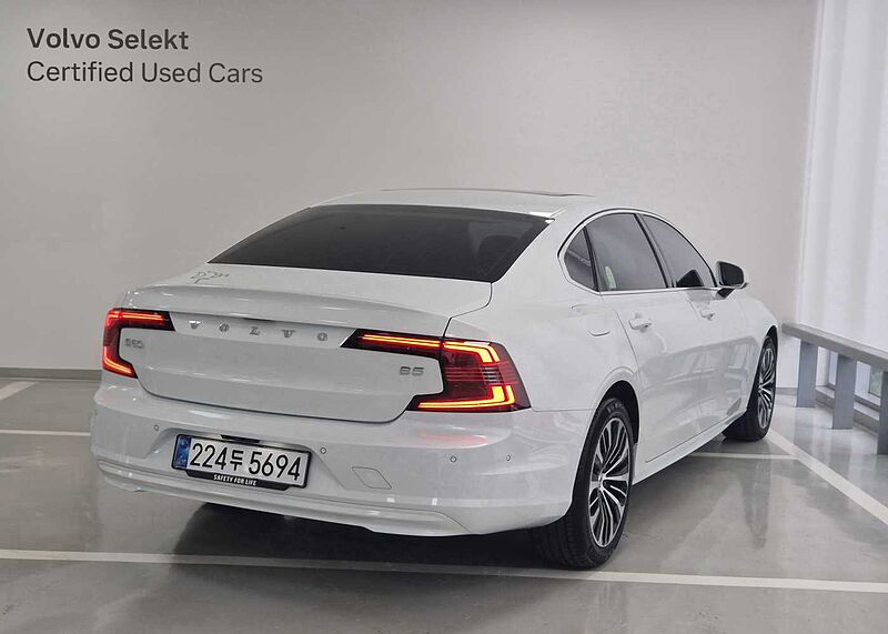 Volvo  Plus, B5 마일드 하이브리드, 가솔린