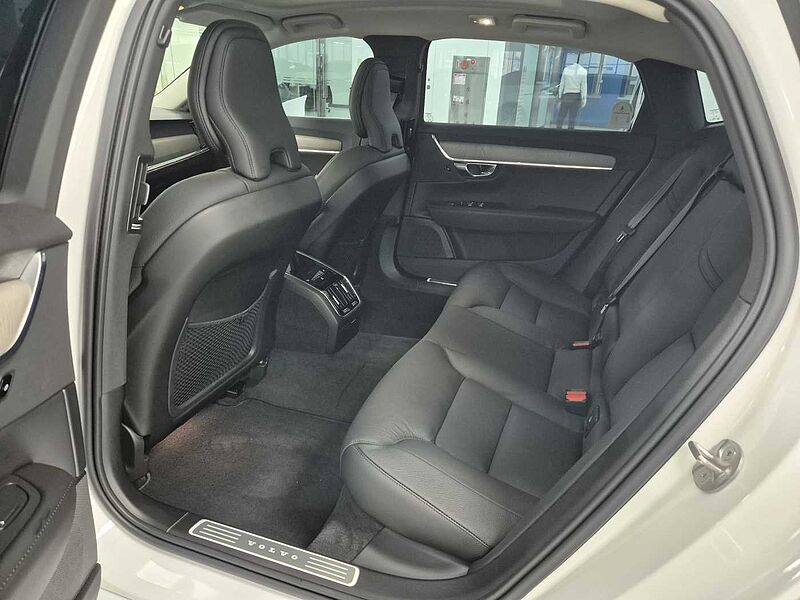 Volvo  Plus, B5 마일드 하이브리드, 가솔린