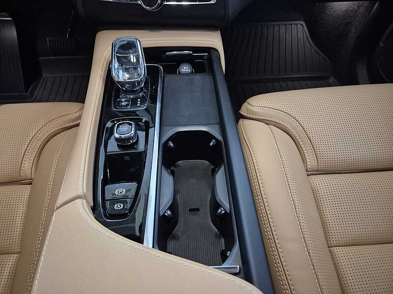 Volvo  Ultimate, B6 AWD mild hybrid, 가솔린, Bright, 7 좌석