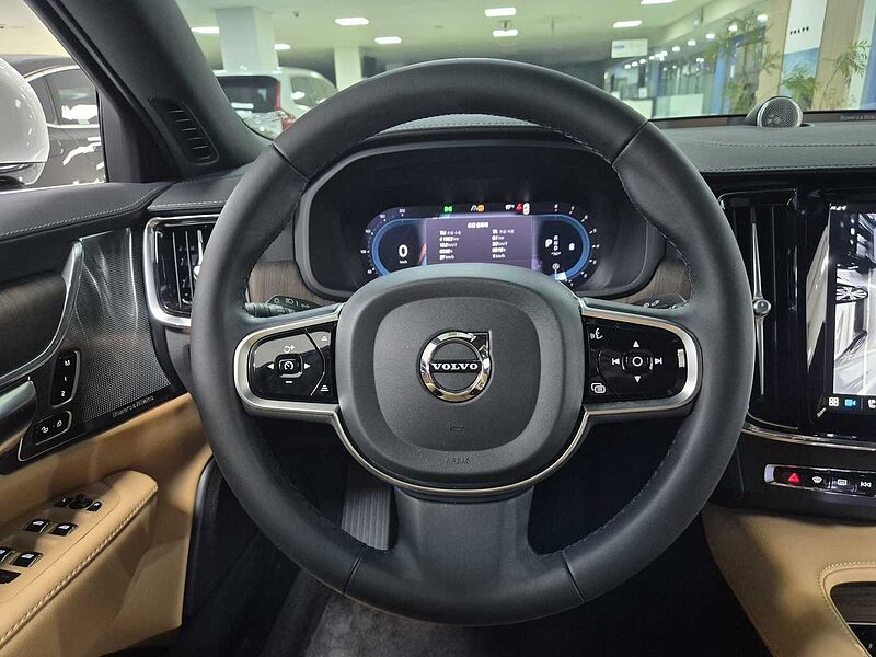 Volvo  Ultimate, B5 마일드 하이브리드, 가솔린, 브라이트