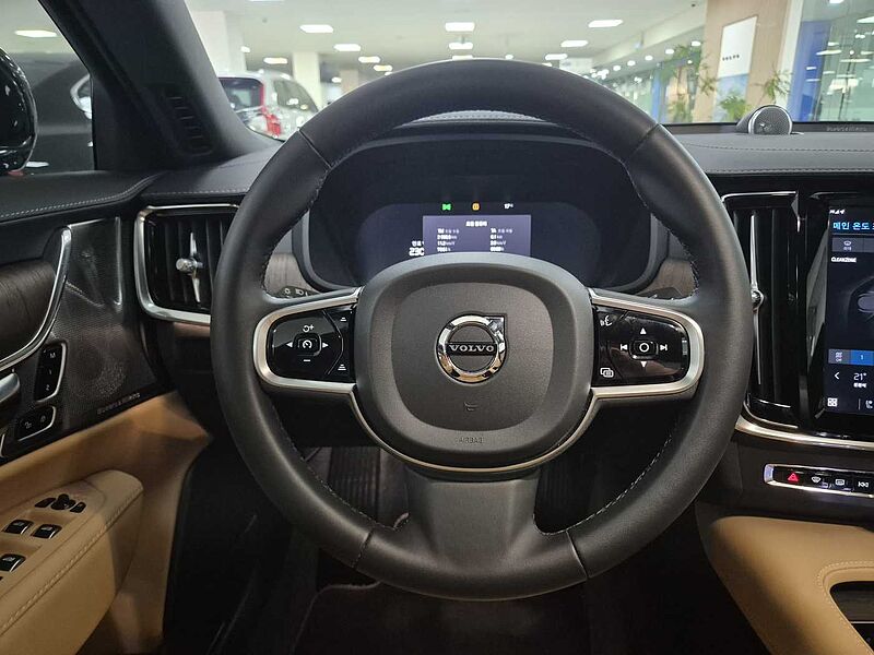 Volvo Ultimate, B5 마일드 하이브리드, 가솔린, 브라이트