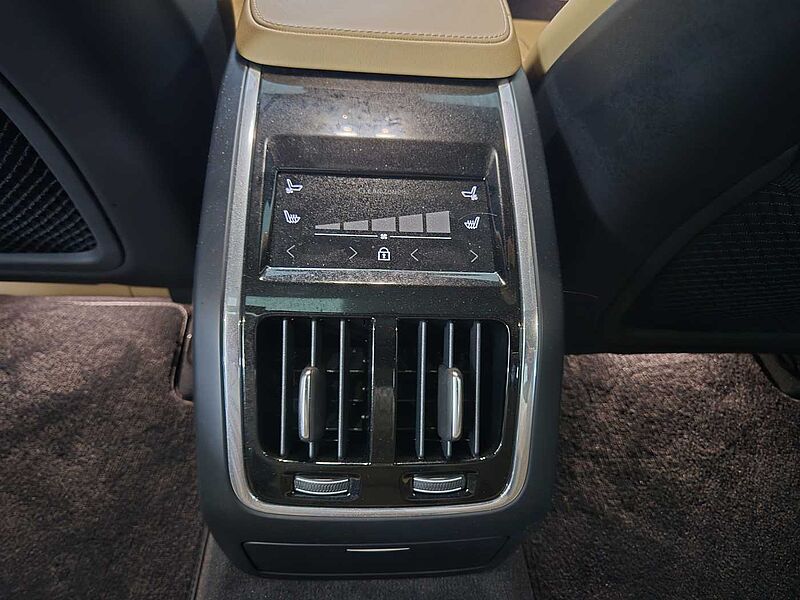 Volvo Ultimate, B5 마일드 하이브리드, 가솔린, 브라이트