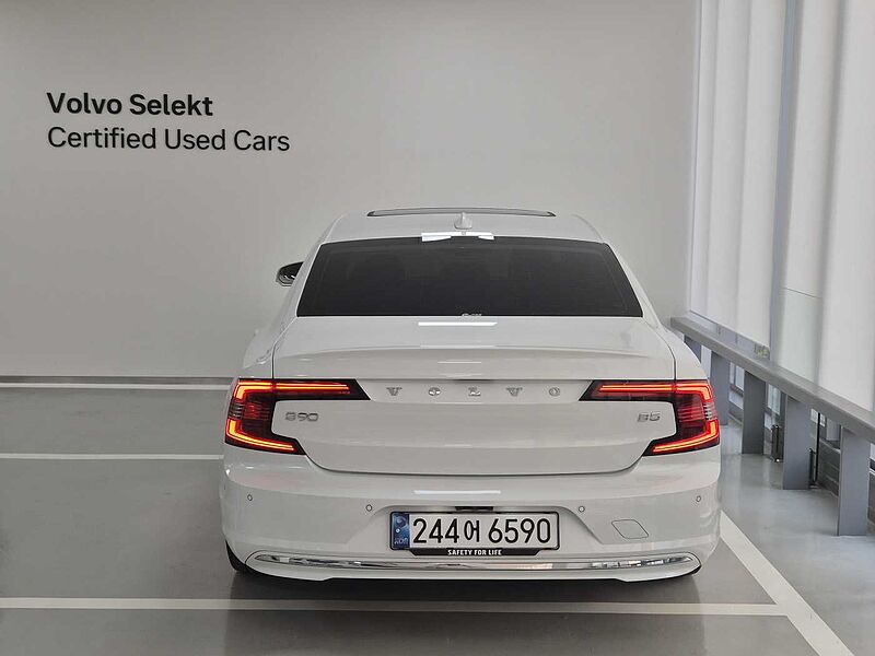 Volvo Ultimate, B5 마일드 하이브리드, 가솔린, 브라이트