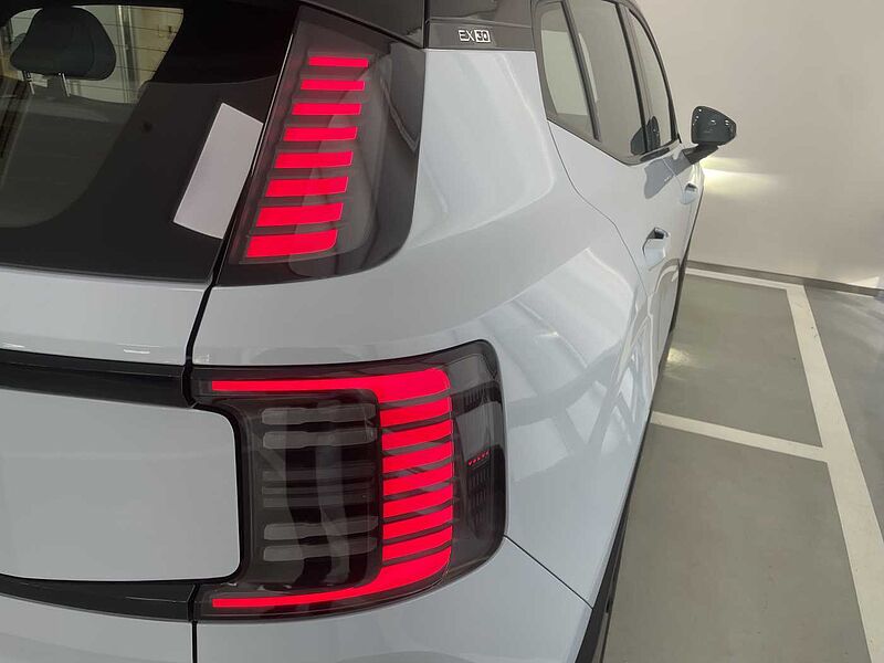 Volvo  Ultra, Single Motor Extended Range, 전기