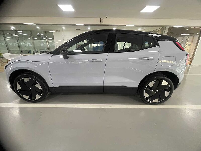 Volvo  Ultra, Single Motor Extended Range, 전기