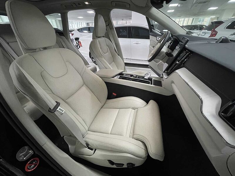 Volvo Ultra, B5 AWD 마일드 하이브리드, 가솔린, 다크