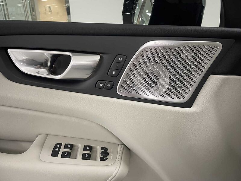 Volvo Ultra, B5 AWD 마일드 하이브리드, 가솔린, 다크