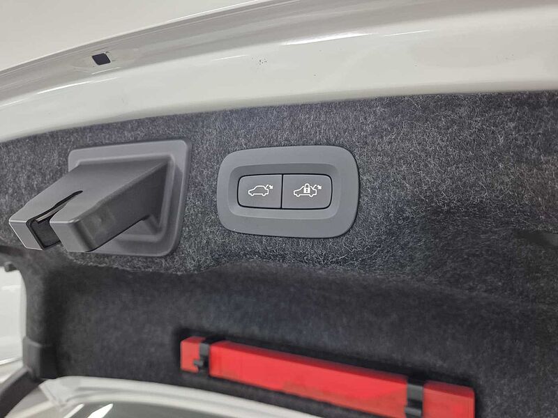 Volvo Ultimate, B5 마일드 하이브리드, 가솔린, 브라이트