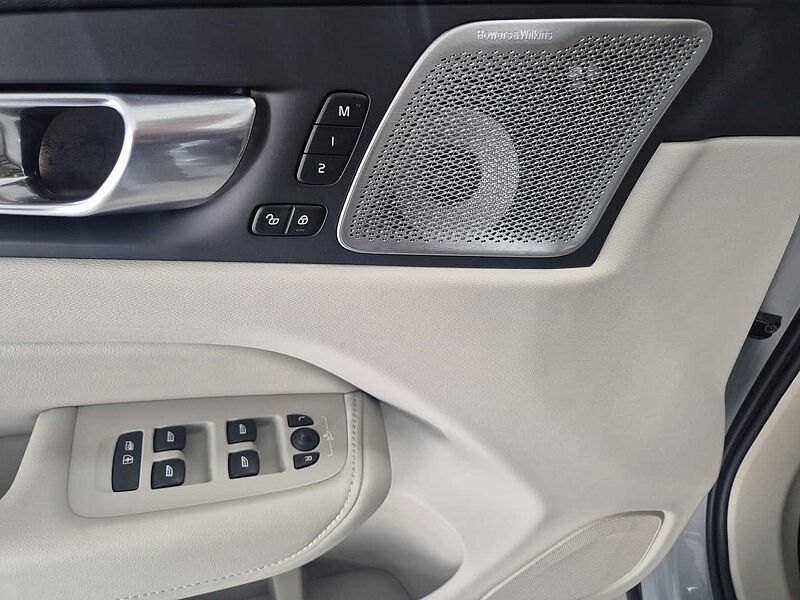 Volvo  Ultra, B5 AWD 마일드 하이브리드, 가솔린, 브라이트