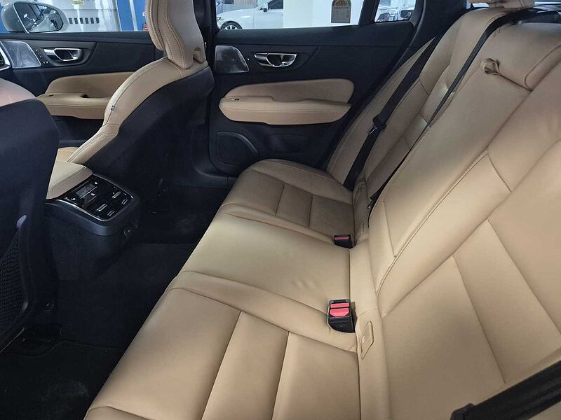 Volvo  Ultra, B5 AWD 마일드 하이브리드, 가솔린, 브라이트