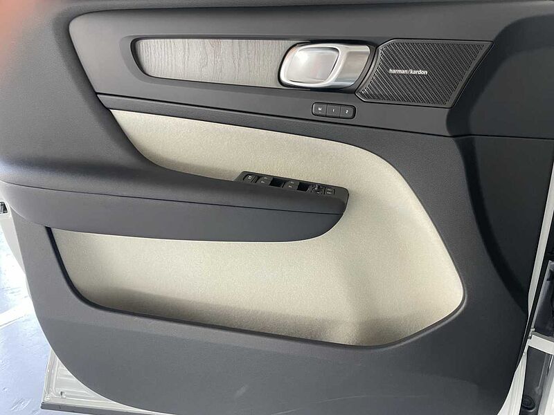 Volvo  Ultra, B4 AWD 마일드 하이브리드, 가솔린, 브라이트