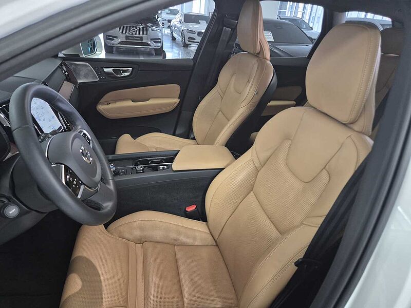 Volvo  Ultimate, B5 AWD mild hybrid, 가솔린, Bright