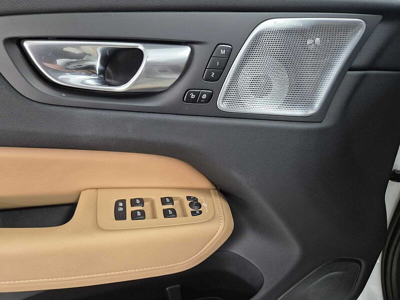 Volvo  Ultimate, B5 AWD mild hybrid, 가솔린, Bright