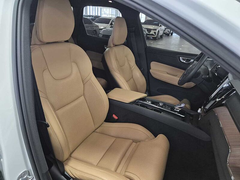 Volvo  Ultimate, B5 AWD mild hybrid, 가솔린, Bright