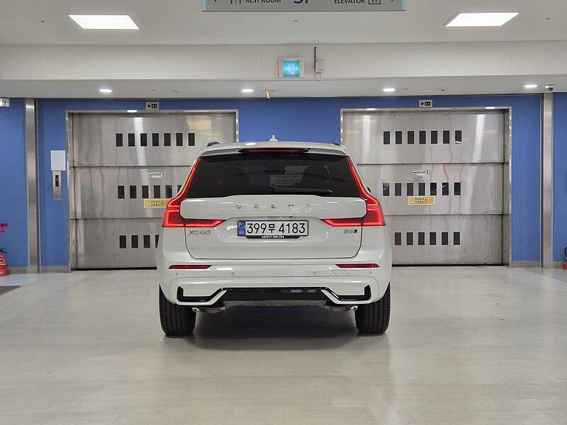 Volvo Ultra, B5 AWD 마일드 하이브리드, 가솔린, 다크