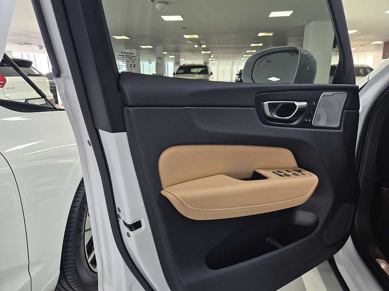 Volvo Ultra, B5 AWD 마일드 하이브리드, 가솔린, 브라이트