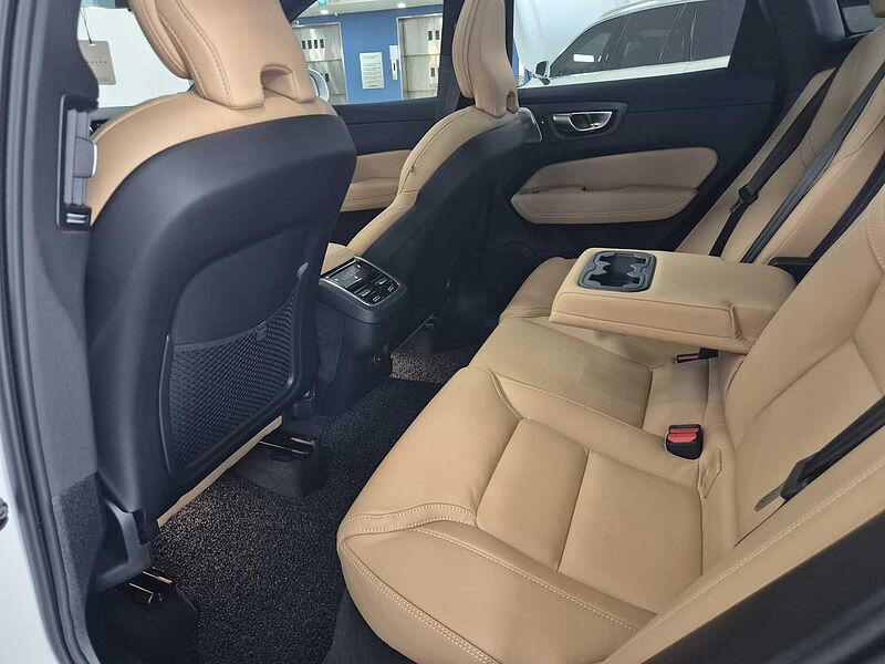 Volvo Ultra, B5 AWD 마일드 하이브리드, 가솔린, 브라이트