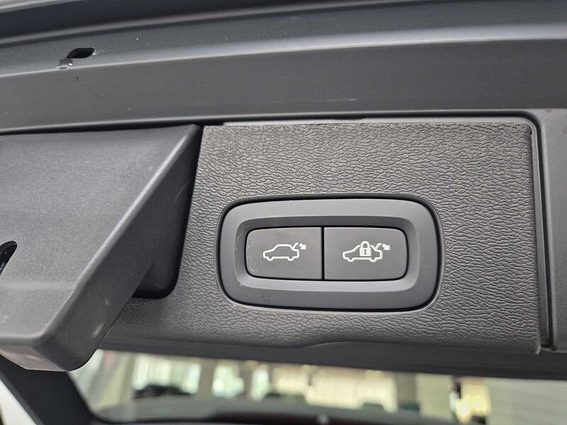 Volvo Ultra, B5 AWD 마일드 하이브리드, 가솔린, 브라이트
