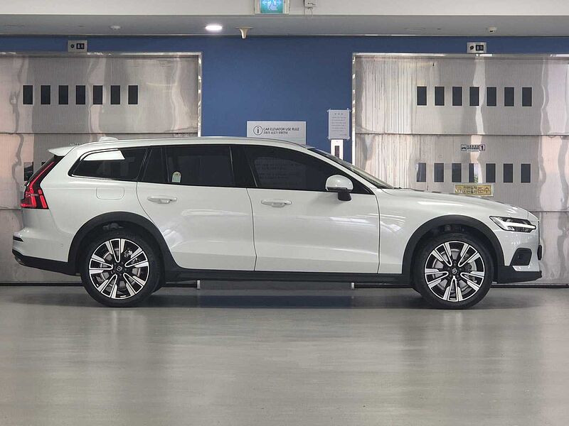Volvo Ultra, B5 AWD 마일드 하이브리드, 가솔린, 브라이트