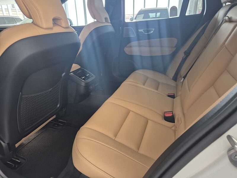 Volvo Ultra, B5 AWD 마일드 하이브리드, 가솔린, 브라이트
