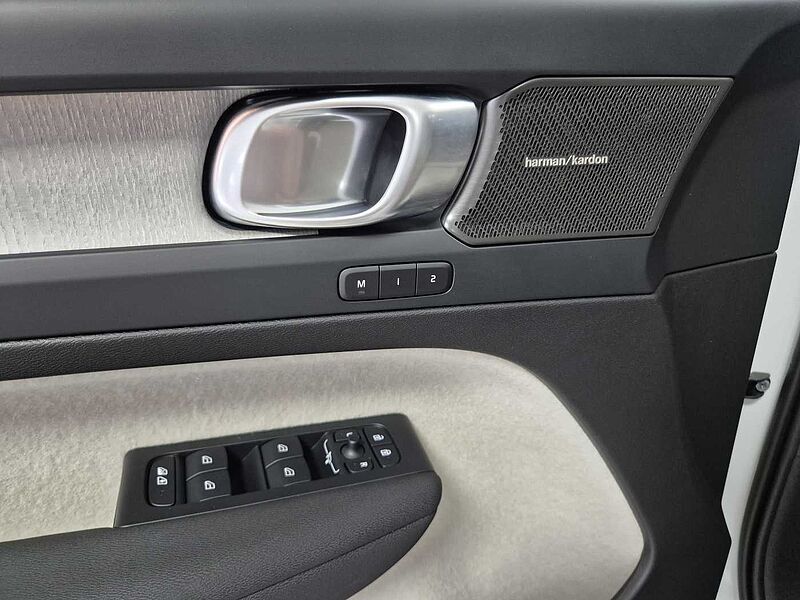 Volvo  Ultra, B4 AWD 마일드 하이브리드, 가솔린, 브라이트