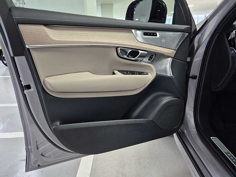 Volvo Ultra, B6 AWD 마일드 하이브리드, 가솔린, 다크, 7 좌석