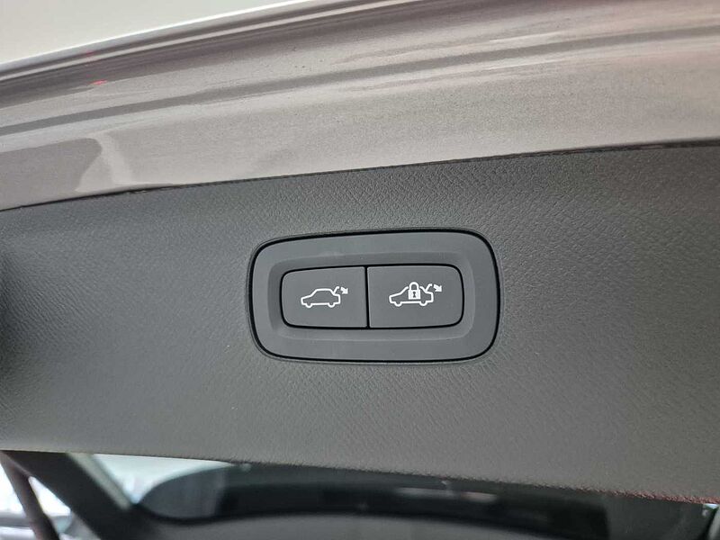 Volvo Ultra, B6 AWD 마일드 하이브리드, 가솔린, 다크, 7 좌석