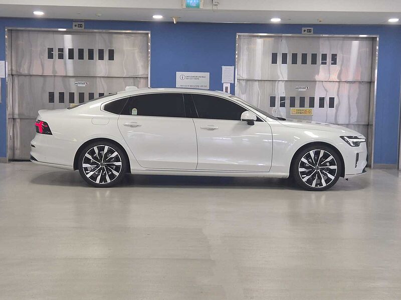 Volvo  Ultra, B5 마일드 하이브리드, 가솔린, 브라이트
