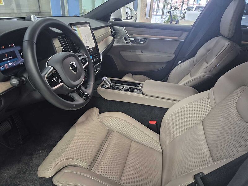 Volvo  Ultra, B5 마일드 하이브리드, 가솔린, 브라이트