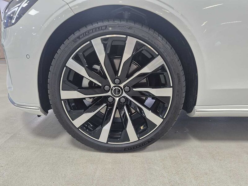 Volvo  Ultra, B5 마일드 하이브리드, 가솔린, 브라이트
