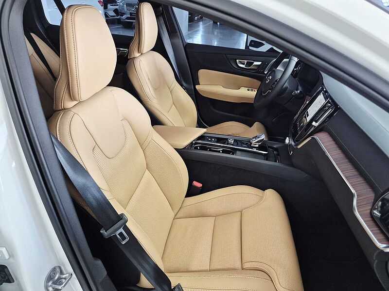 Volvo Ultra, B5 AWD 마일드 하이브리드, 가솔린, 브라이트