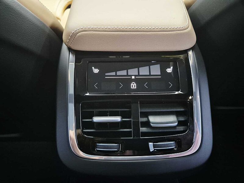 Volvo Ultra, B5 AWD 마일드 하이브리드, 가솔린, 브라이트