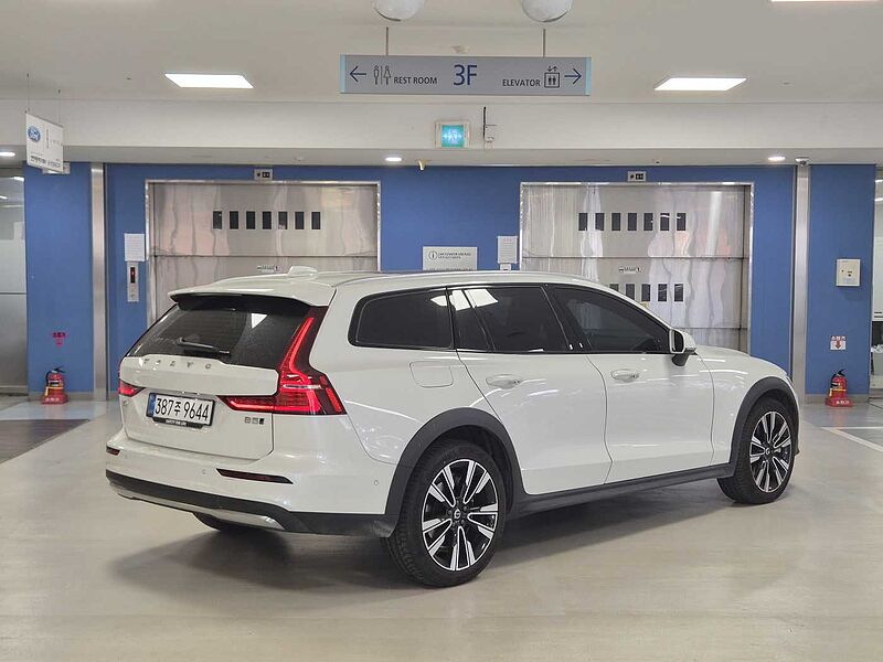 Volvo Ultra, B5 AWD 마일드 하이브리드, 가솔린, 브라이트