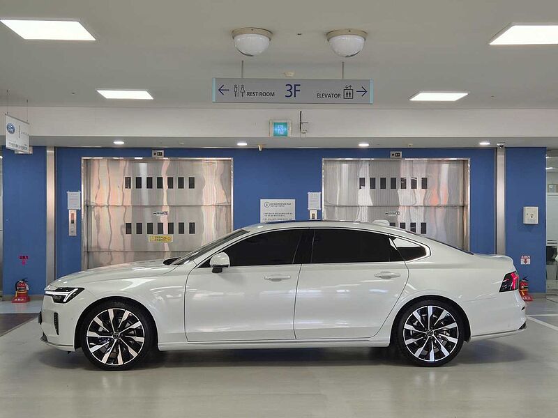 Volvo Ultra, B5 마일드 하이브리드, 가솔린, 브라이트