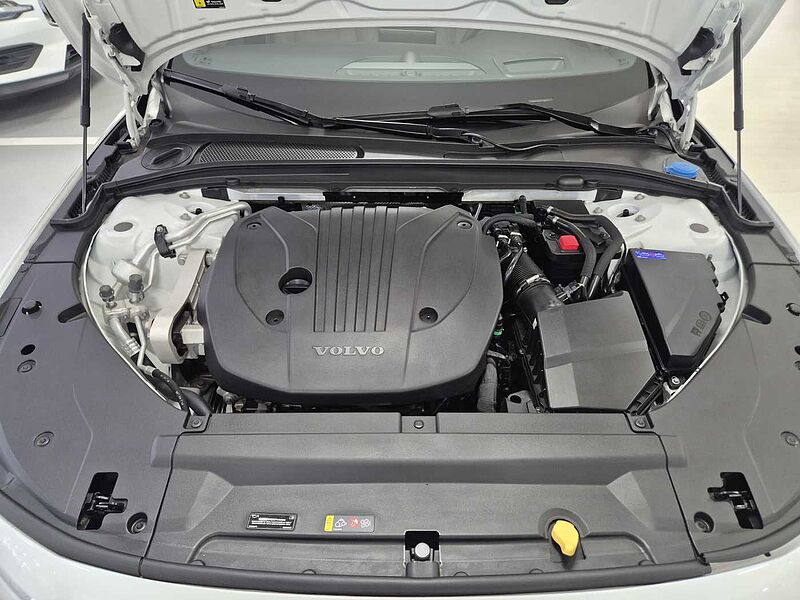 Volvo Ultra, B5 마일드 하이브리드, 가솔린, 브라이트