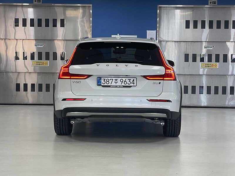 Volvo  Ultra, B5 AWD 마일드 하이브리드, 가솔린, 브라이트