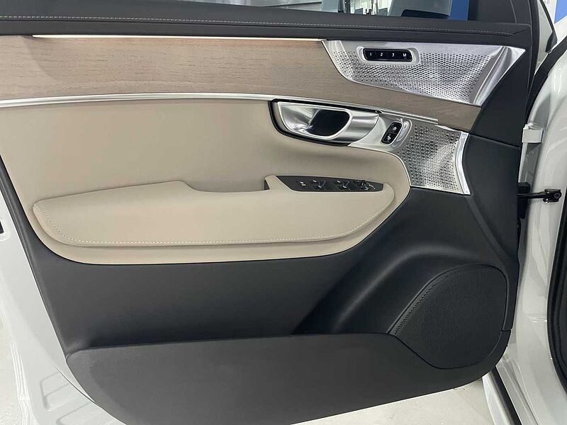 Volvo Ultra, B6 AWD 마일드 하이브리드, 가솔린, 다크, 7 좌석