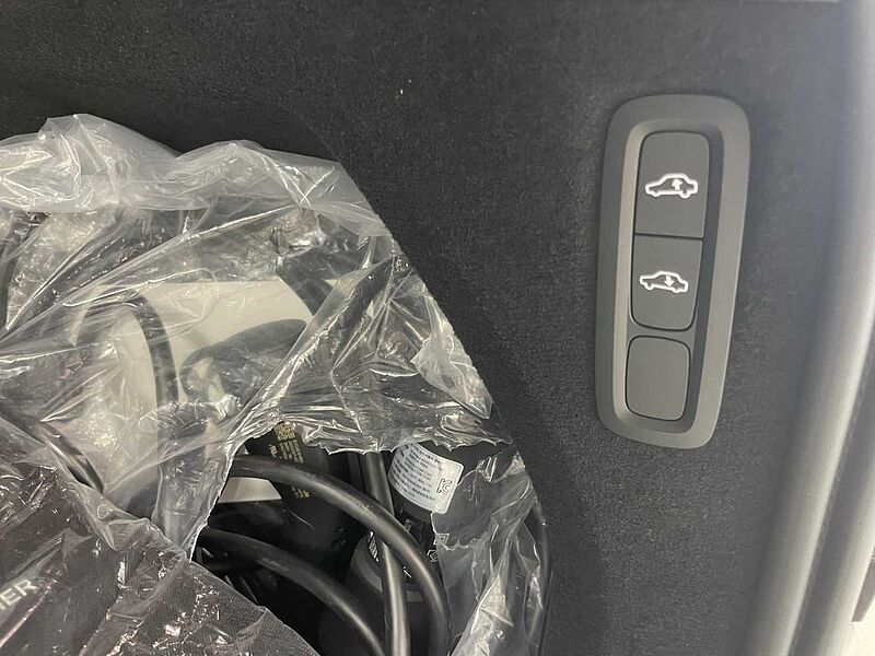 Volvo Ultra, T8 AWD 플러그-인 하이브리드, 전기/가솔린, 브라이트, 7 좌석