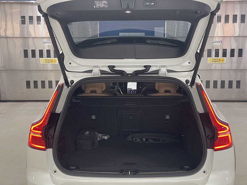 Volvo Ultra, B5 AWD 마일드 하이브리드, 가솔린, 브라이트