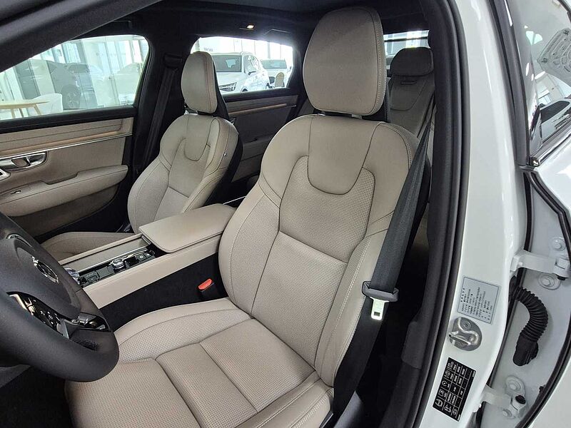 Volvo Ultra, B5 마일드 하이브리드, 가솔린, 다크