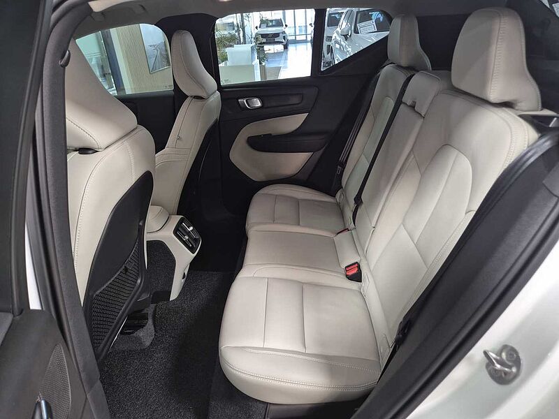 Volvo Ultra, B4 AWD 마일드 하이브리드, 가솔린, 브라이트